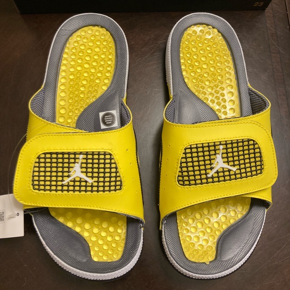 New Nike Jordan 4 Retro Lighting Slides Sandals - Picture 5 of 12